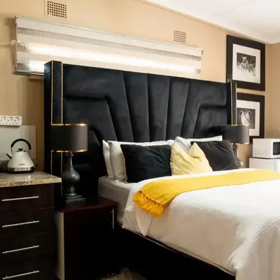 10 Kooralboom Self Catering Apartments