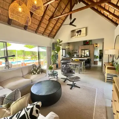 WildlifeEstateVilla-Pool-Boma-Bushlife