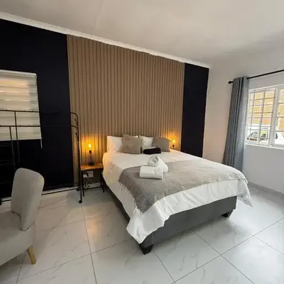 Tambo Touchdown Suites