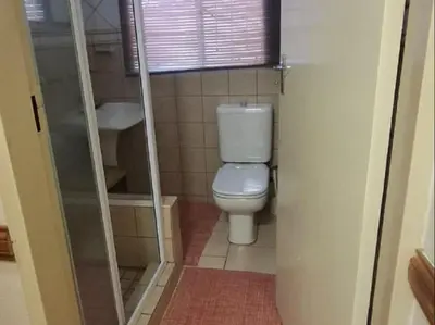 Gallery image of The Clubhouse Guesthouse in Rooihuiskraal