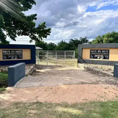 MoyMoy Lifestyle Lodge