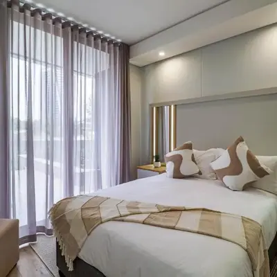 Waterfall Ellipse-4014 Patimo Opulent Apartment