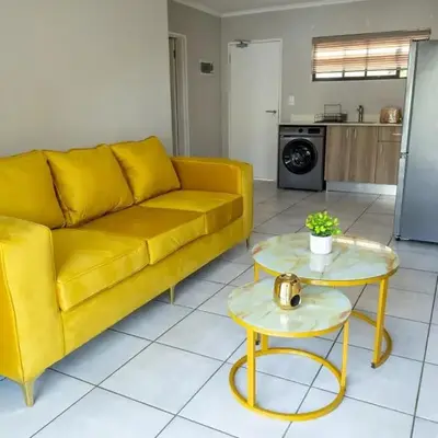 GreenPark Home A chic retreat and peaceful home