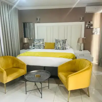 1 OAK Resort
