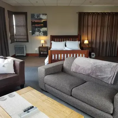 Stay@67 Apartments - Dullstroom