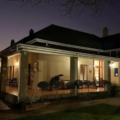 Del Roza Guest House
