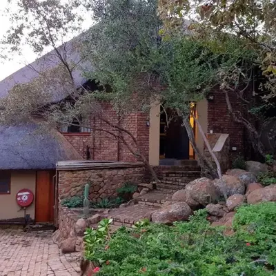 Gecko Lodge and Cottage