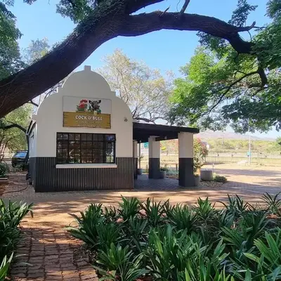 Cock & Bull Restaurant - Pub - Accommodation