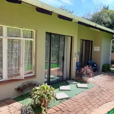 Chariots Guest House