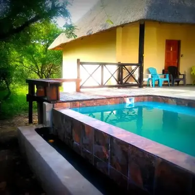 Lovely holiday home for a large family or friends bordering Kruger National Park