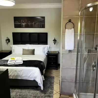 Klyne Jiweel Guesthouse