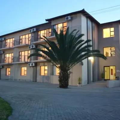 Oasis Hotel