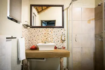 Gallery image of Umkumbe Safari Lodge Riverside in Skukuza