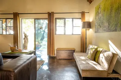 Gallery image of Umkumbe Safari Lodge Riverside in Skukuza