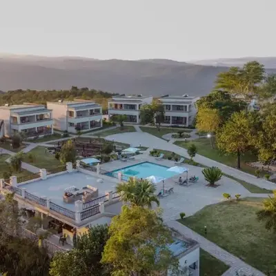 ASANTE MOUNTAIN LODGE