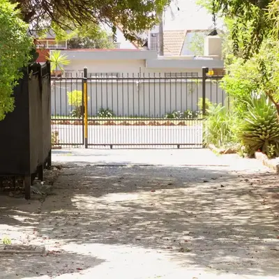 Beautiful Studio Cottage at Menlyn Maine