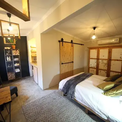 SOUSIE'S RUSTIC STAY
