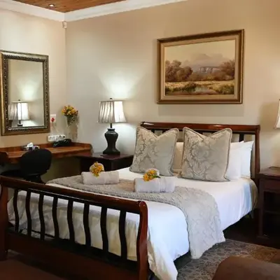 LUXURY ROOM @ 4 STAR GUEST HOUSE