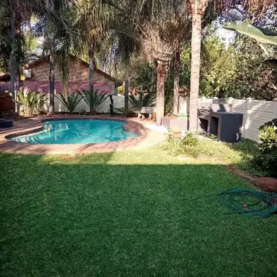 De la Rose Guesthouse