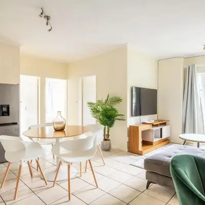 Beautiful Two Bedroom Appartment In Hatfield