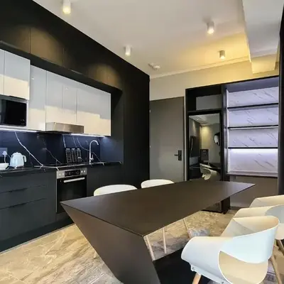 Luxurious Menlyn Maine 1 Bedroom on 12th Floor with Stunning Views & No Load Shedding