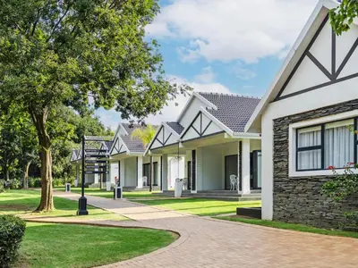 a row of houses in a residential neighborhood at Gracia de Dios in Benoni