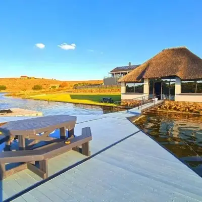 LAKE-HOUSE CABIN