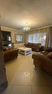 Gallery image of Entire 4 bedroom house in Midrand, Johannesburg in Randjesfontein