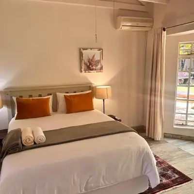 WOODS GUEST HOUSE