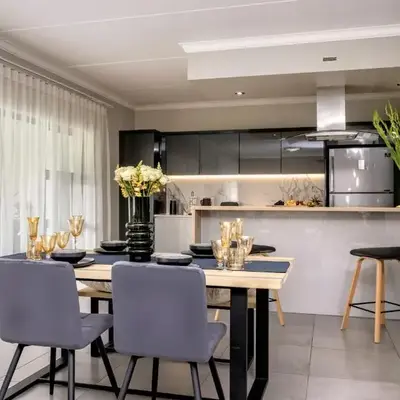 Fore's Luxurious Home