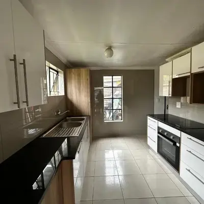 Silverton Private Apartment
